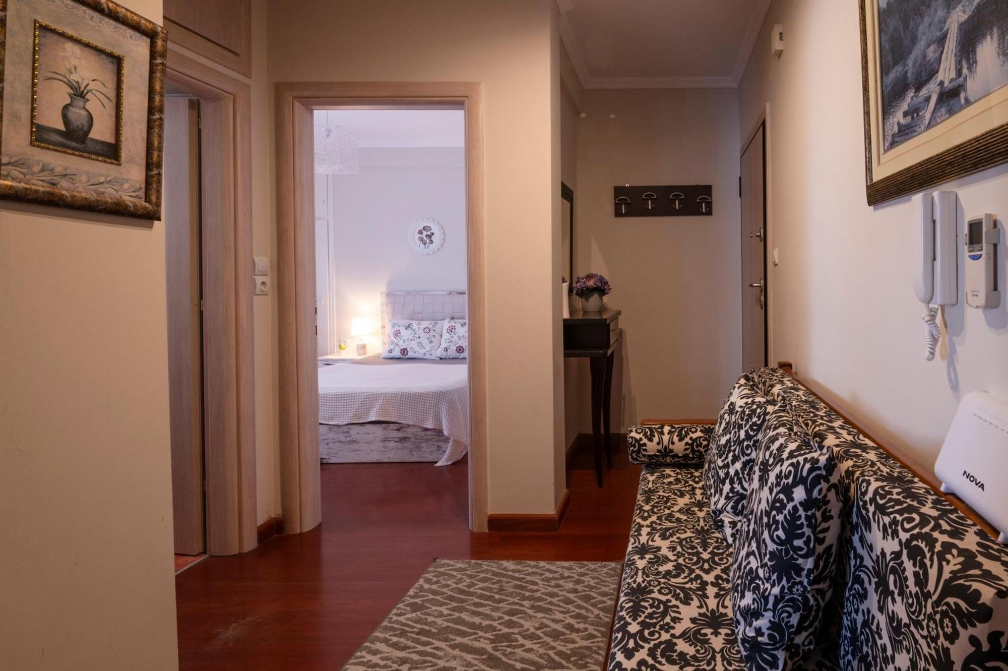 Emi'S Beach Apartment Nea Kallikrateia Eksteriør bilde