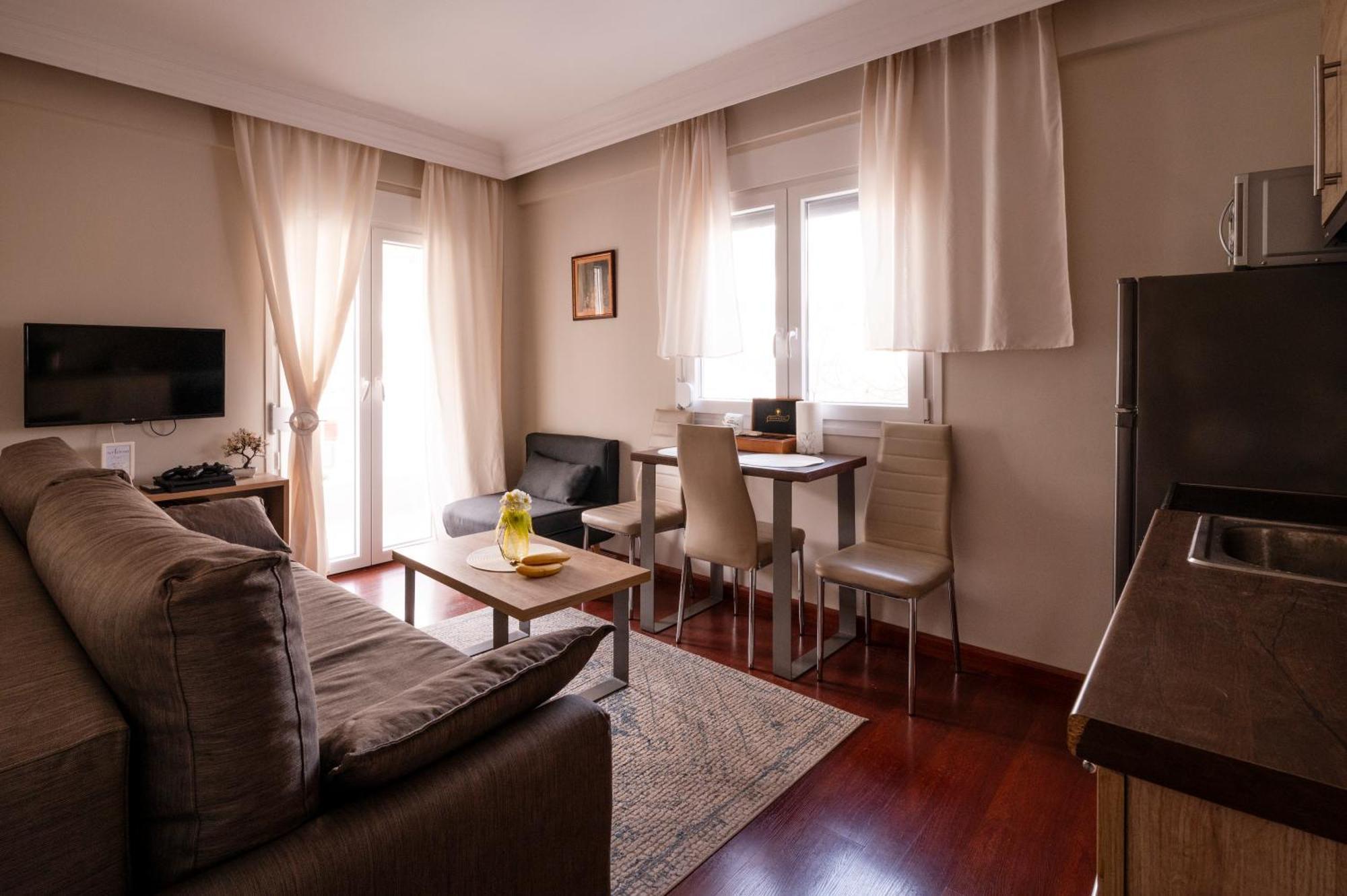 Emi'S Beach Apartment Nea Kallikrateia Eksteriør bilde